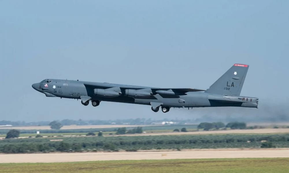 Αμερικανικά Β-52 πάνω από το Αιγαίο